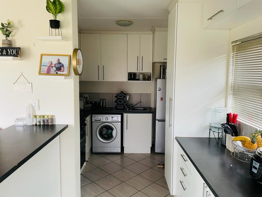 4 Bedroom Property for Sale in Kidds Beach Eastern Cape